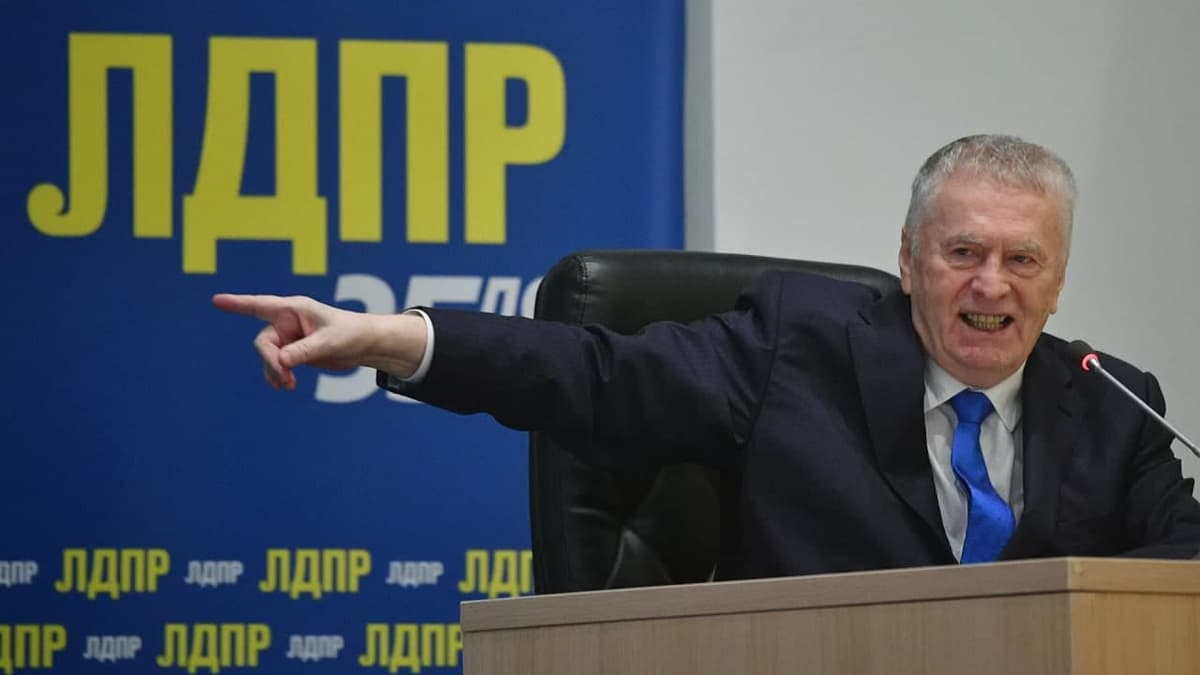 Жириновский призвал разорвать торгово-экономические связи с Кыргызстаном