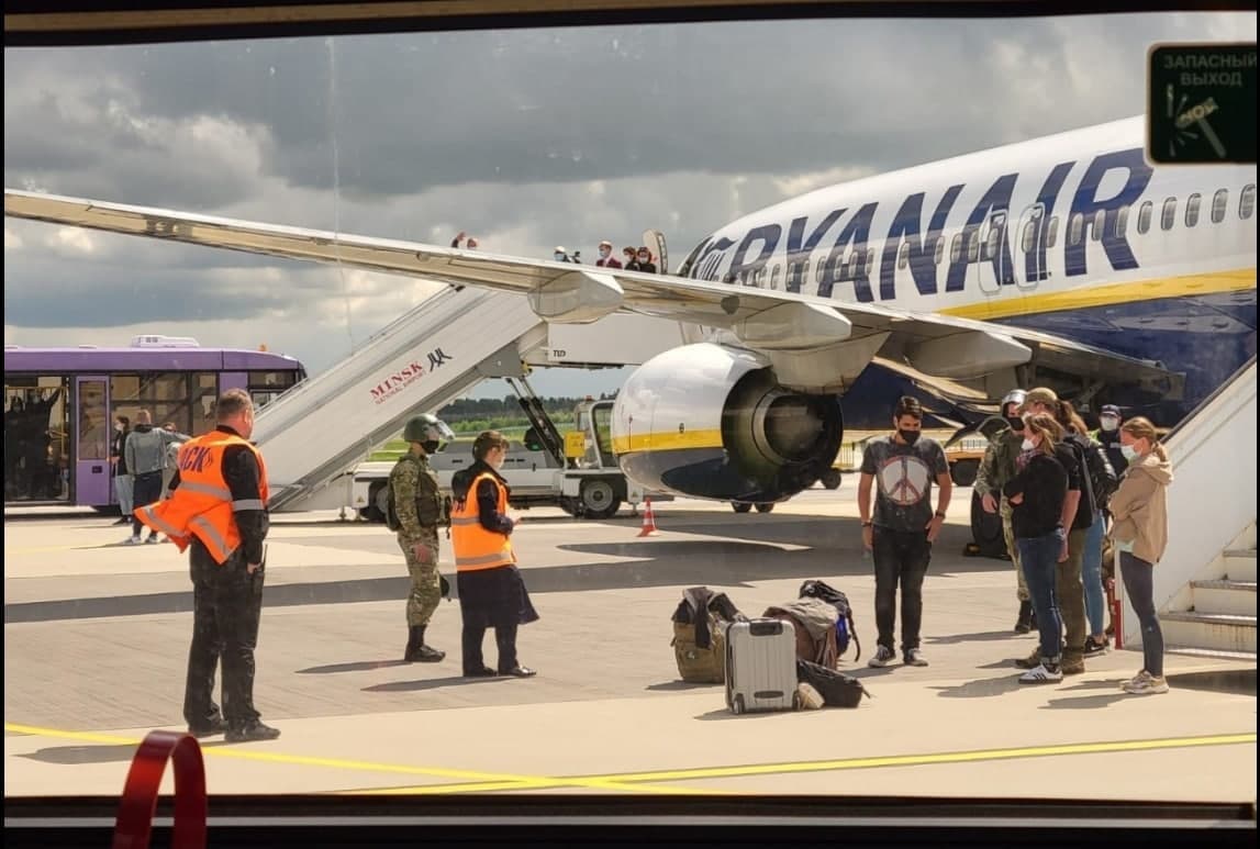 Minskda Ryanair samolyotining majburan qo‘ndirilishi haqida nimalar ma'lum?