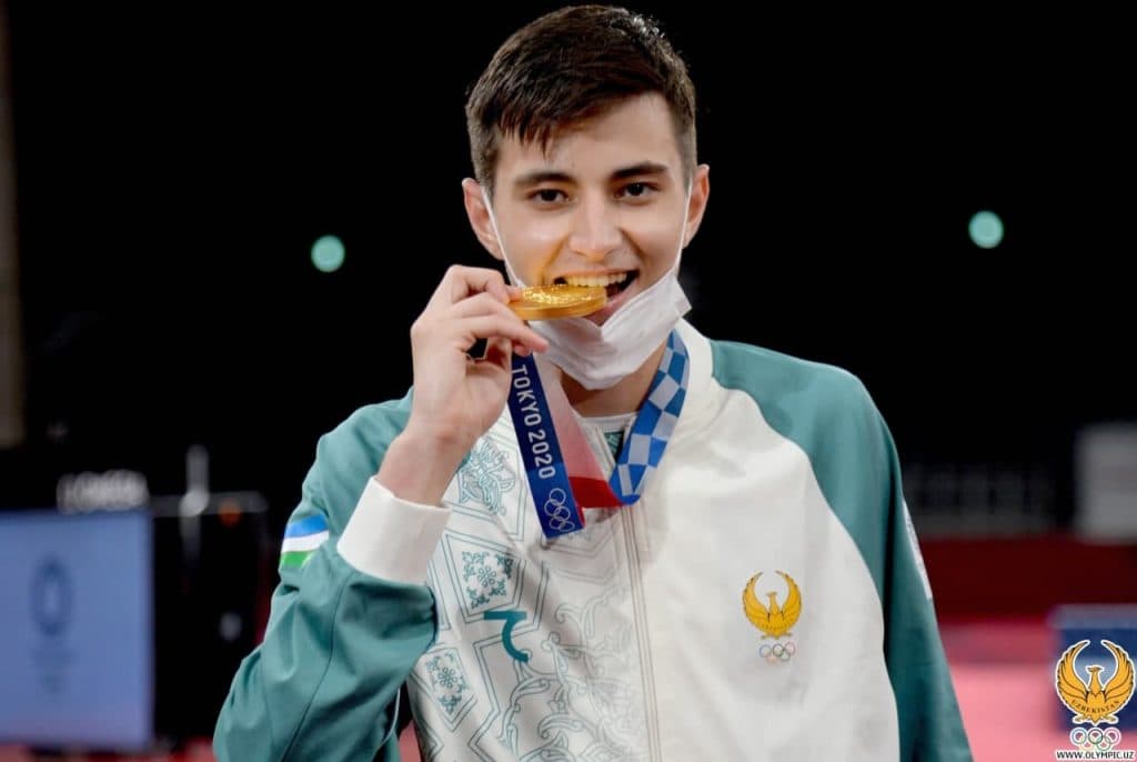 Улугбек Рашитов выиграл первую золотую медаль