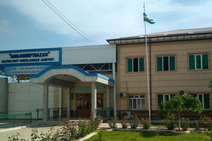 19 mlrd so‘mlik benzin mahsulotlari talon-toroj qilingan Andijon neft bazasi ishi sudga oshirildi
