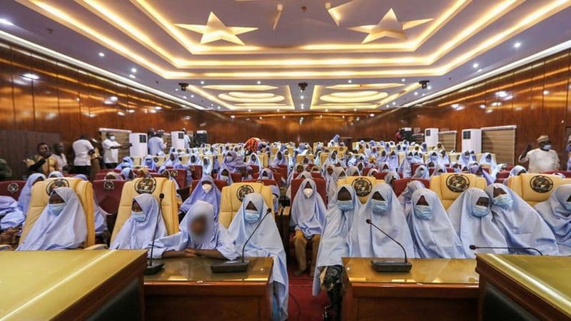 Nigeriyada o‘g‘irlab ketilgan o‘quvchi qizlar ozod qilindi