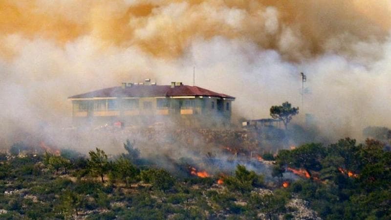Turkiyada o‘rmon yong‘inlari sababli Marmarisdagi mehmonxonalarda evakuatsiya boshlandi