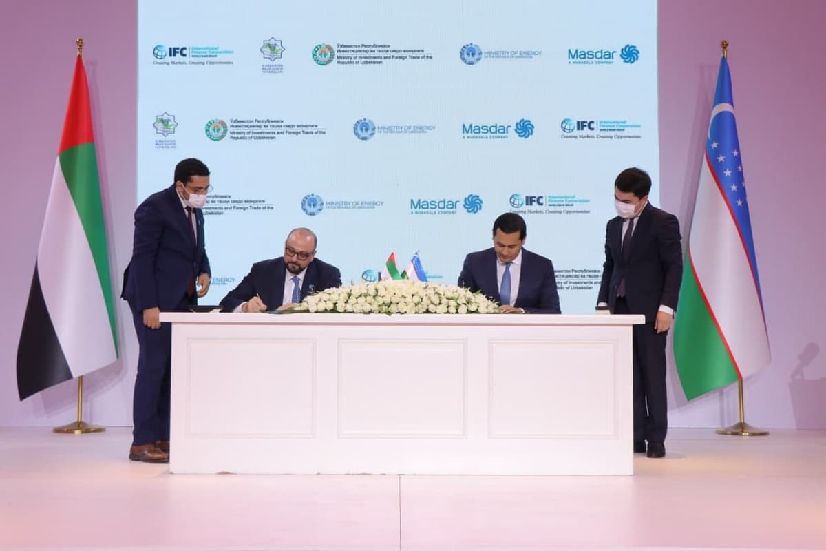 Samarqand va Jizzaxda quyosh fotoelektr stansiyasini qurish bo‘yicha “Masdar” bilan bitimlar imzolandi
