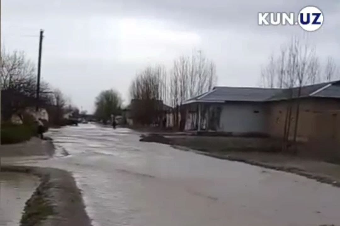 Xatirchida bir kecha-kunduzda 1 gektar maydonga 540 tonna suv tushgan