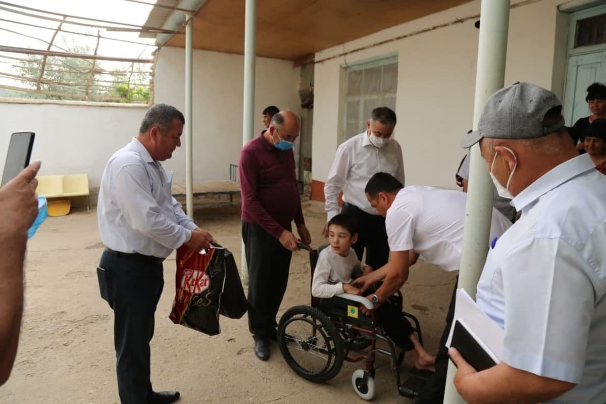 Termiz davlat universiteti professor-o‘qituvchilari shahardagi mahallalarga ma'naviy homiylik qilyapti