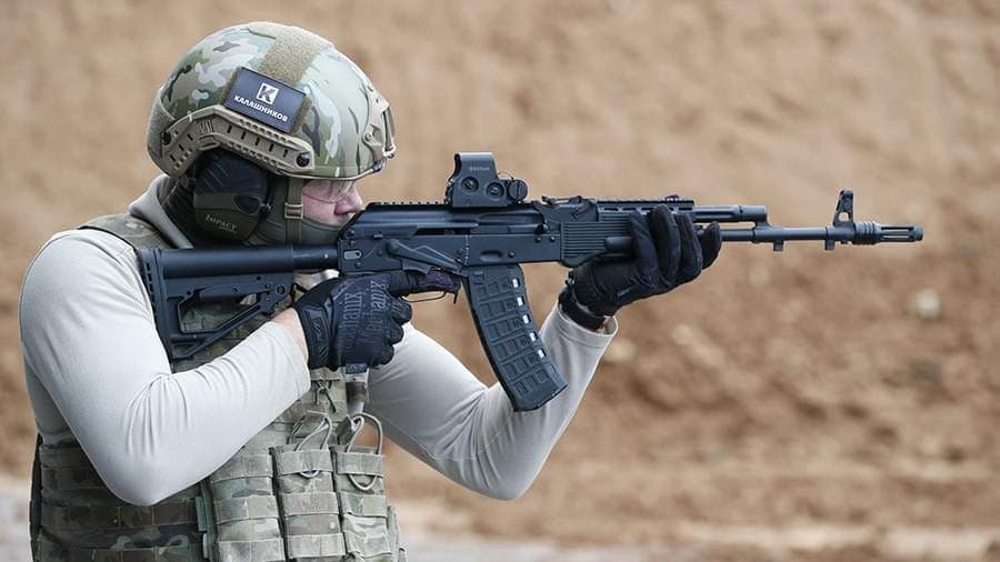 Rossiyalik harbiylar “Superkalashnikov” avtomati bilan qurollantirilmoqda