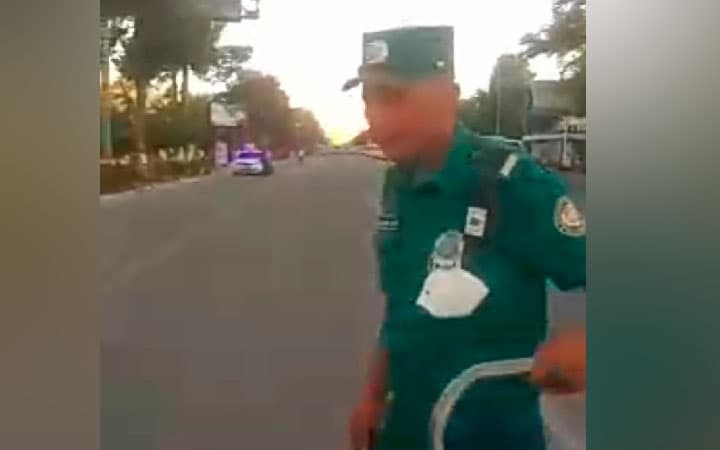 Termizda YPX xodimi chaqiruv bo‘yicha borayotgan «Tez yordam» mashinasini o‘tkazmadi. Holat yuzasidan surishtiruv o‘tkazilmoqda