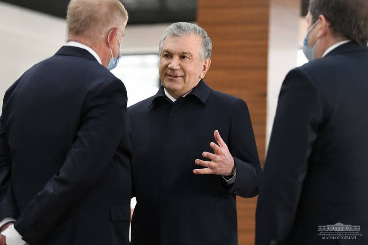 Шавкат Мирзиёев начал свой визит в Сырдарьинскую область