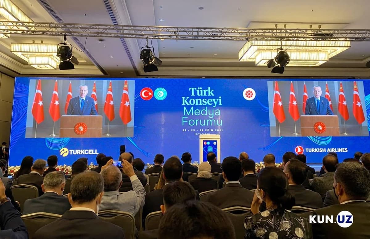 Erdo‘g‘an turkiy davlatlar xalqaro nashrlarning ikki tomonlama standartlaridan jabr chekayotganini aytdi
