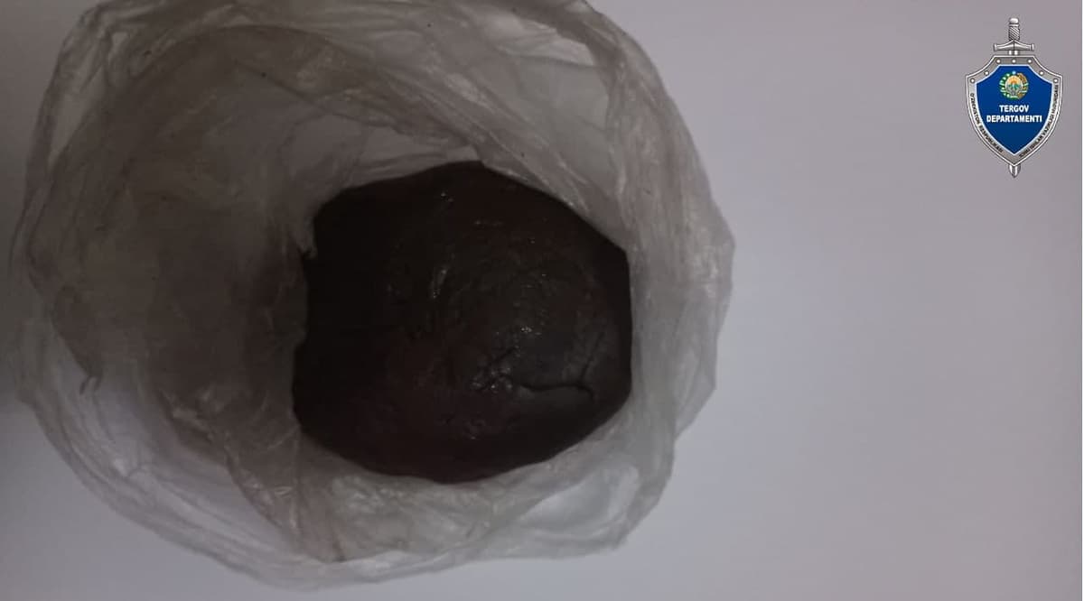 1 000 AQSh dollariga giyohvand modda sotayotgan andijonlik qo‘lga olindi