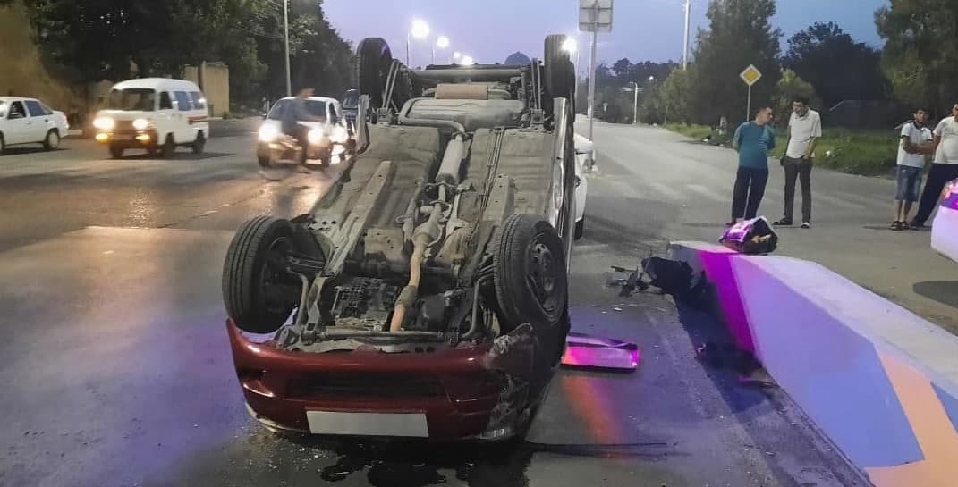 Toshkentda «Neksiya 3» bilan to‘qnashgan «Matiz» ag‘darildi