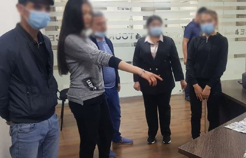 Samarqandda 16 yoshli qiz 40 yoshli erkakni 1500 dollarga chuv tushirmoqchi bo‘ldi