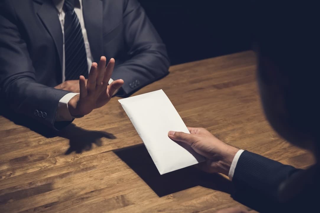 Aksilkorrupsion farmon loyihasi e'lon qilindi