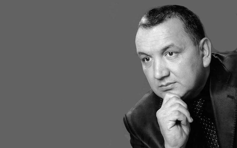 Ўзбекистон халқ артисти Мирза Азизов вафот этди. У коронавирусга чалиниб, Зангиотадаги шифохонага ётқизилганди