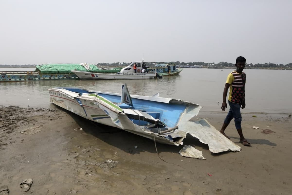 Bangladeshda katerning barja bilan to‘qnashuvi oqibatida 26 kishi halok bo‘ldi