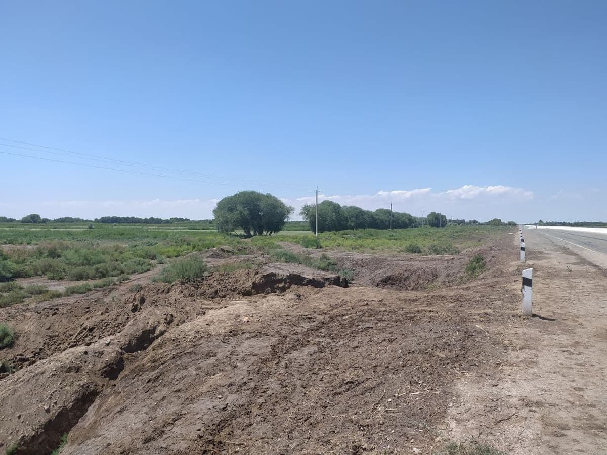 Қўнғиротда тупроқ босиб, ҳалок бўлган 3 киши сув қувурини ноқонуний олиб кетмоқчи бўлгани маълум бўлди