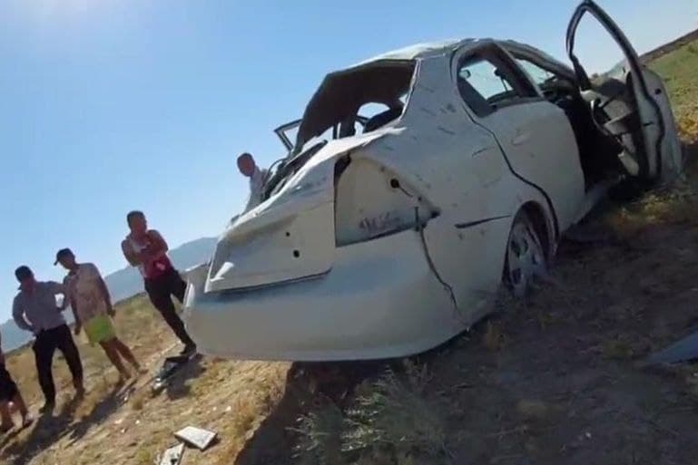Navoiyda “Nexia” ag‘darilib ketdi. Yo‘lovchi vafot etdi