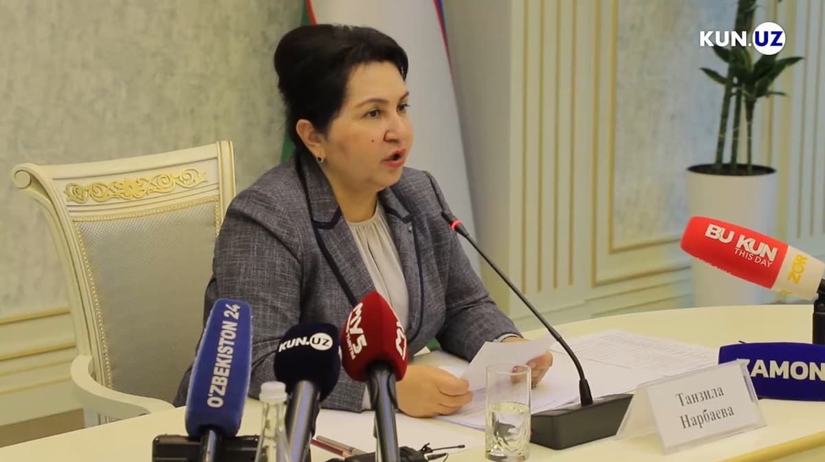 «Oladi, yo‘q bo‘ladi, shu bilan qum ichiga singib ketadi» – Tanzila Norboyeva davlat mukofoti olgan xotin-qizlar haqida