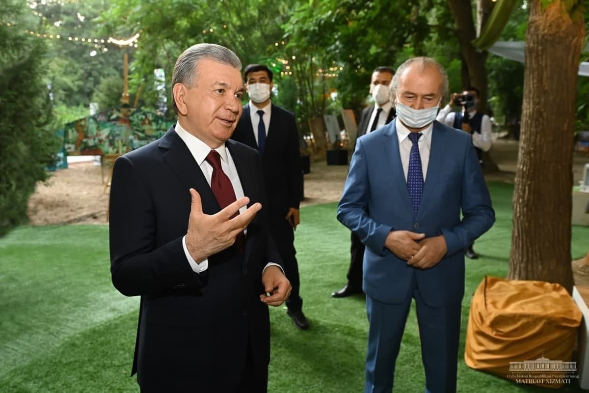 “Tariximizga tosh otishga hech kimning haqqi yo‘q” - Shavkat Mirziyoyev ayrim tiktokerlarning xatti-harakatlarini tanqid qildi