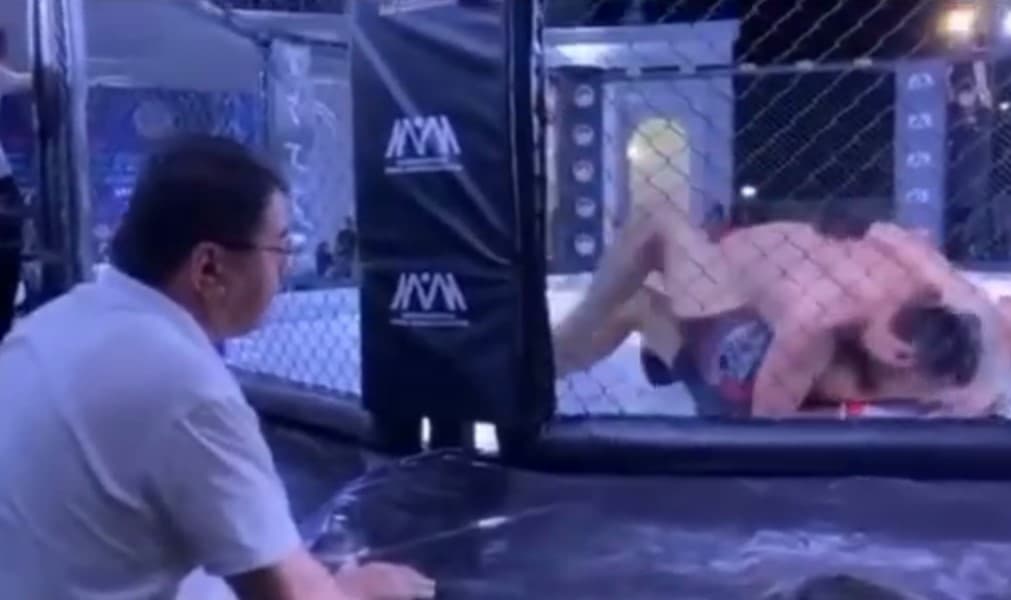 Тўра Боболов MMA мусобақасида мухлислик қилгани акс этган видео тарқалди