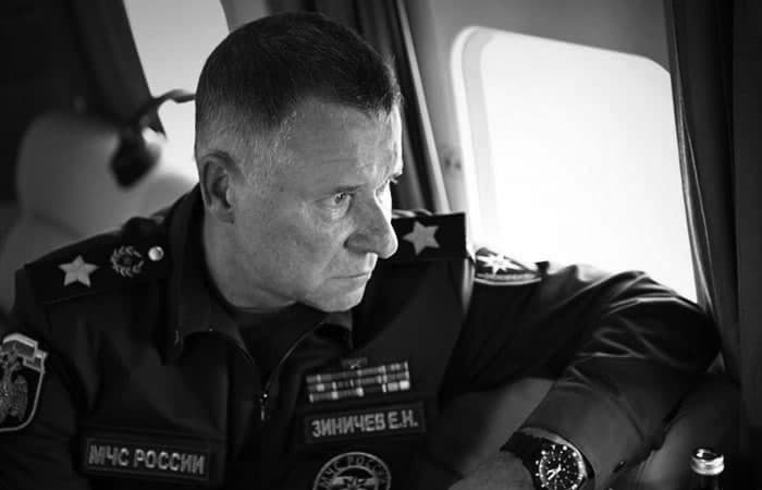 Глава МЧС РФ Евгений Зиничев погиб, спасая человека на учениях