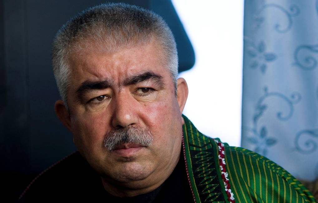 СМИ: маршал Дустум находится в Термезе
