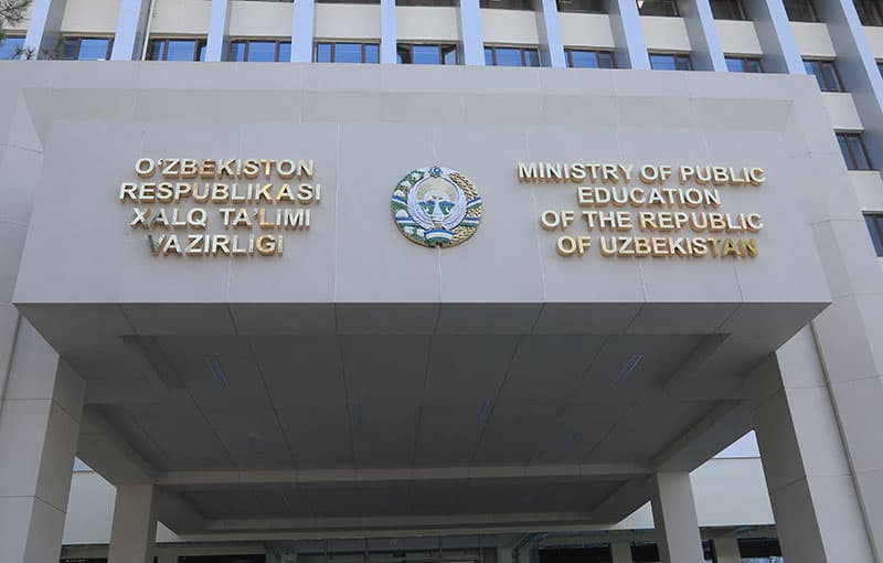Surxondaryoda xalq ta'limi vaziriga shikoyat qilgan maktab jamoasining o‘zi qoniqarli ishlamaganlikda ayblandi