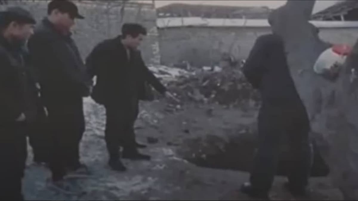 Andijonda qimor sabab qo‘shnisini o‘ldirgan yigit uzoq muddatga qamaldi - video
