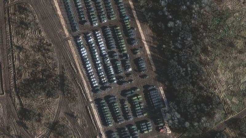 Ukraina chegarasi yaqinida yana rossiyalik harbiylar to‘planayotgani haqida xabar tarqaldi, Pentagon izoh so‘ramoqda