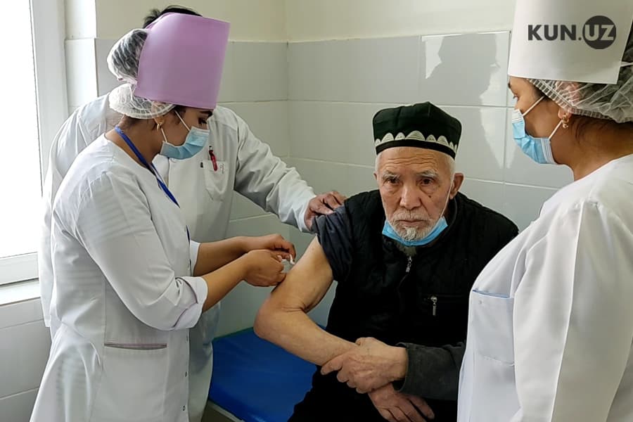 Член штаба рассказала, почему вакцинированные узбекистанцы заражаются COVID-19