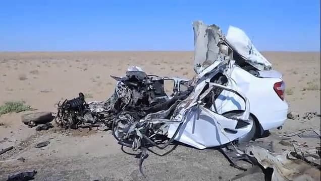 В Навои в результате ДТП скончались водитель автомобиля и его пожилой отец