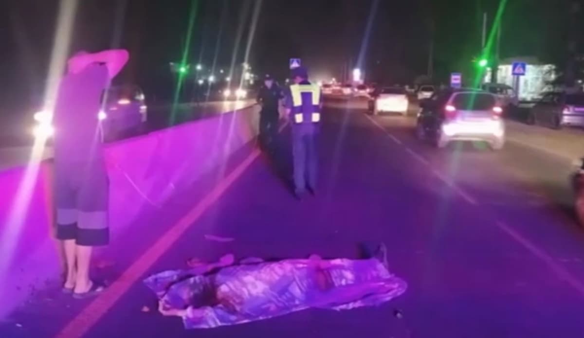 Yangiyo‘lda yo‘lda yotgan odamni bosib o‘ldirgan haydovchi voqea joyidan qochib ketdi