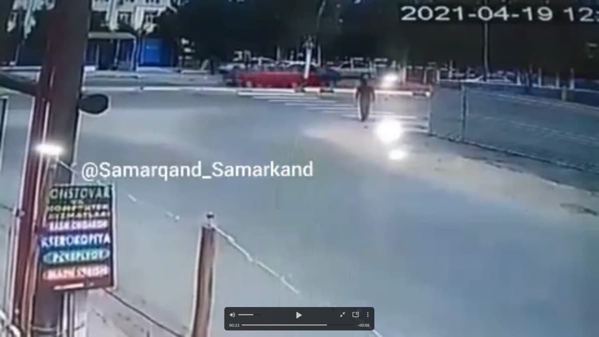 Samarqandda piyodalar yo‘lakchasidan o‘tayotgan 9 yoshli qizni mashina urib yubordi