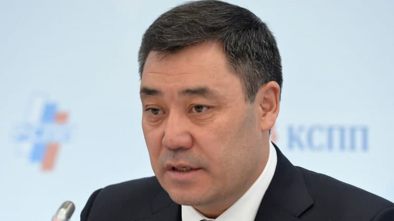 Садир Жапаров қарзлар тўланмаса, Қирғизистондаги баъзи муҳим объектлар Хитой назоратига ўтиши мумкинлигини истисно қилмади