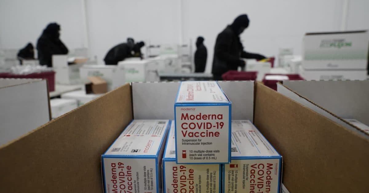 Moderna ночор давлатларга 500 млн доза вакцина етказиб беради