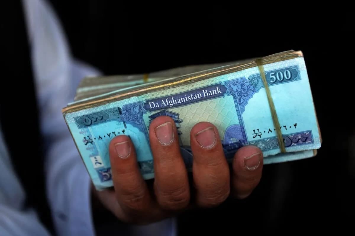 Toliblar Afg‘onistonda xorijiy valutadan foydalanishni taqiqlab qo‘ydi