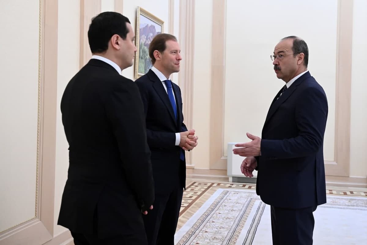 Abdulla Aripov Toshkentdagi xalqaro sanoat ko‘rgazmasi qatnashchilari bilan uchrashuv o‘tkazdi