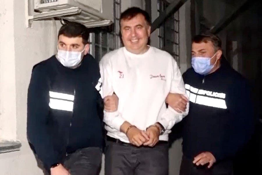 Saakashvili Gruziya bosh vaziriga uni hokimiyatdan chetlatish bilan po‘pisa qildi