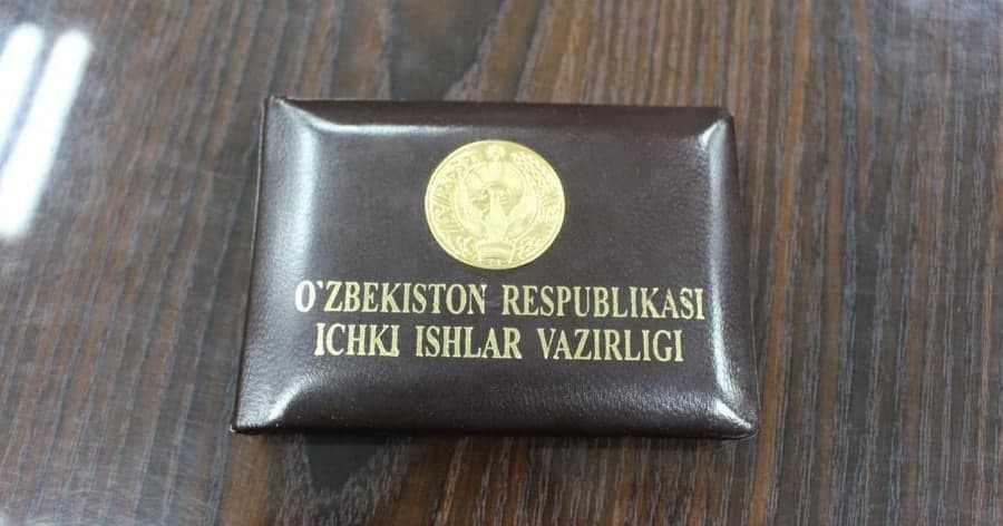 Buxoroda 17 yil ilgari xizmatga noloyiqligi sabab ishdan bo‘shatilgan IIB xodimi soxta guvohnoma bilan ushlandi