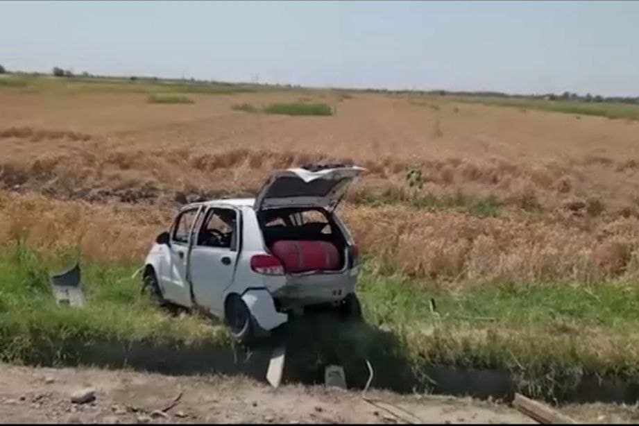 Toshkent viloyatida o‘smir boshqargan «Matiz» ariqqa ag‘darilib ketdi