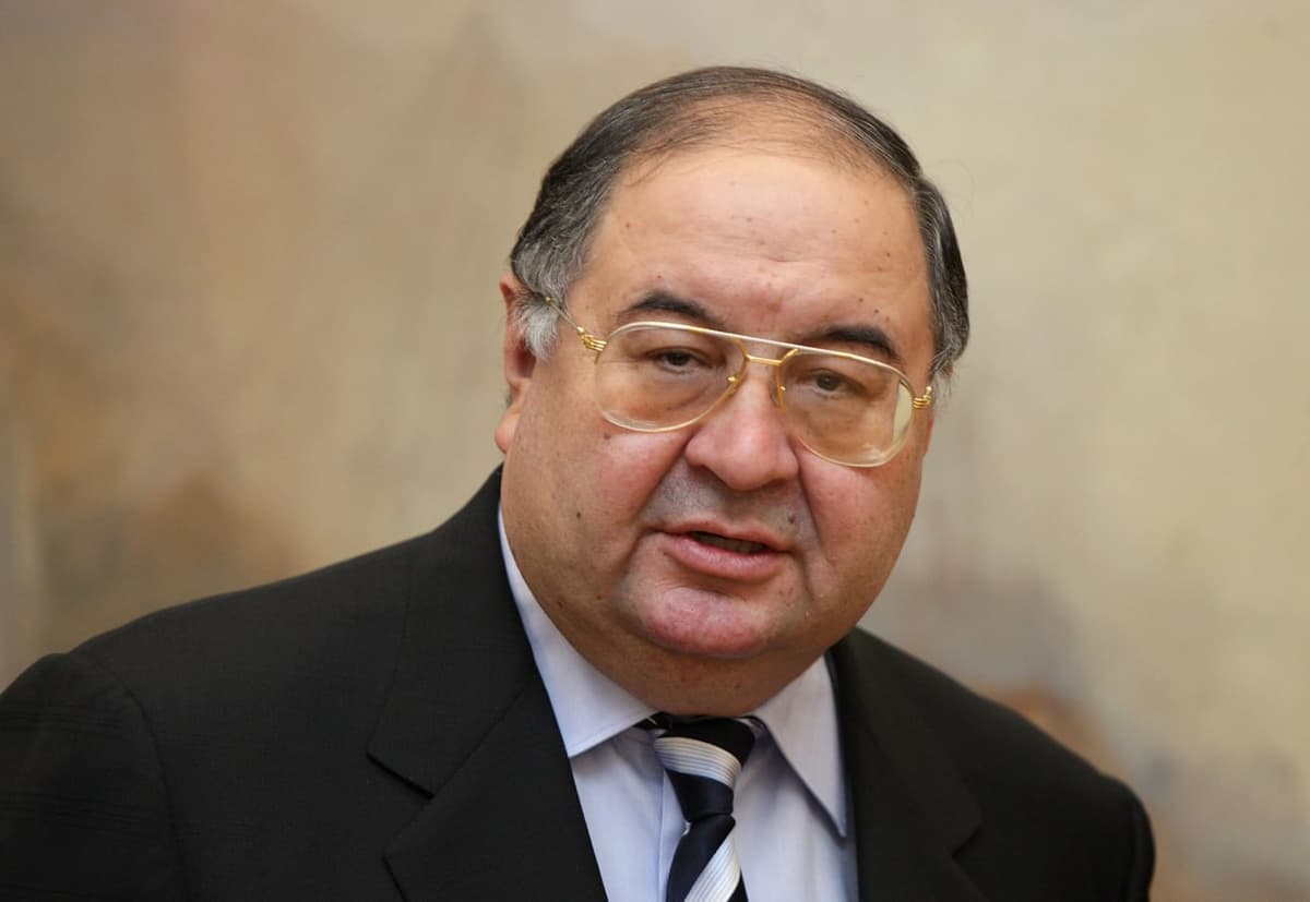 Германияда Алишер Усмоновнинг виллаларида тинтувлар ўтказилди