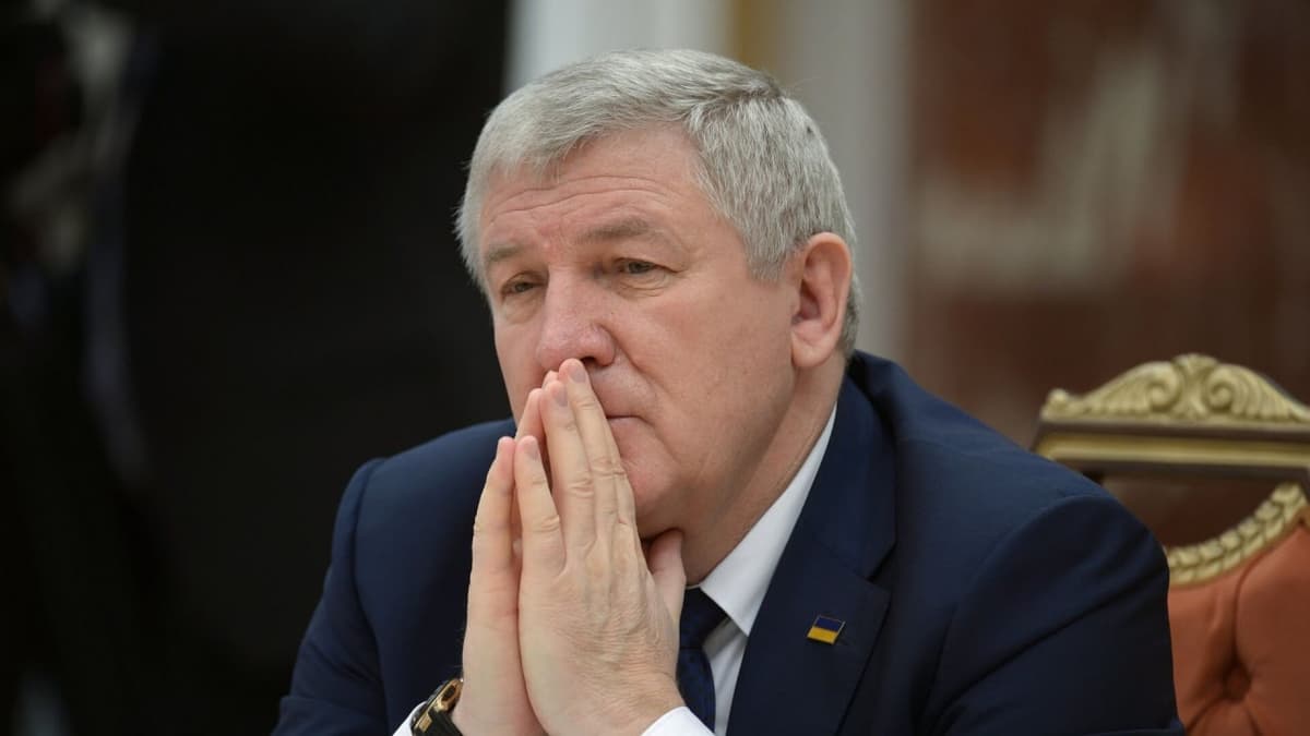 «Xarkiv kelishuvlari»: Ukraina Mudofaa vazirligi sobiq rahbari davlatga xiyonatda gumon qilinmoqda