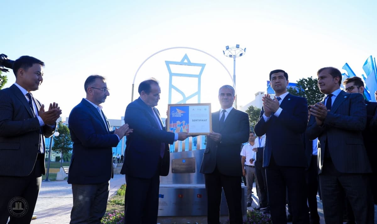 Buxoro shahriga “Birinchi turkiy dunyo yoshlar tashabbuslari poytaxti” maqomi berildi