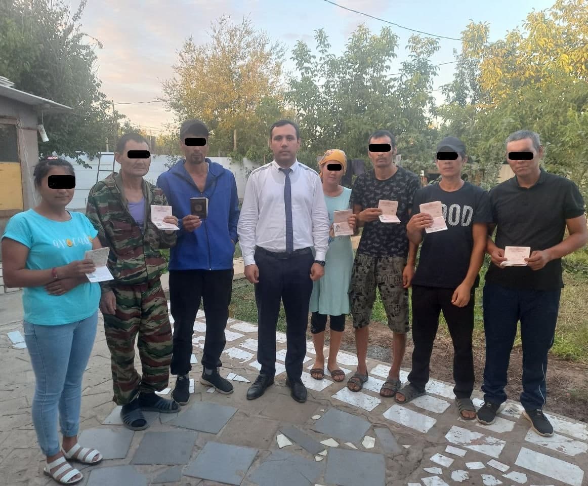 Rossiyada 12 nafar o‘zbekistonlikning pasporti ish beruvchilardan olib berildi