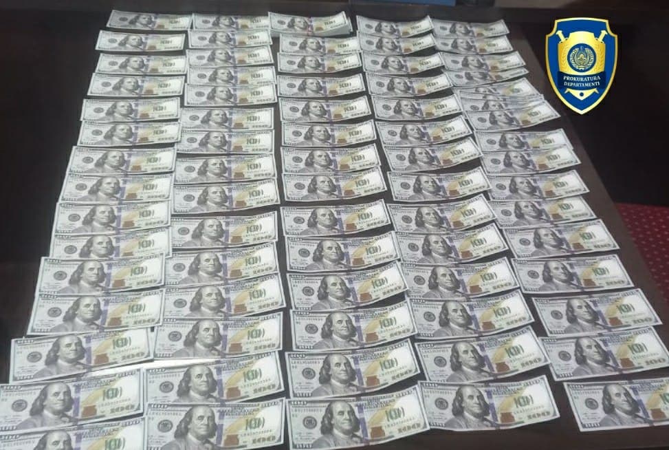 Qashqadaryoda qalbaki AQSh dollariga mashina xarid qilmoqchi bo‘lgan shaxslarga jinoyat ishi qo‘zg‘atildi