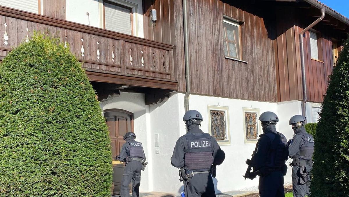 СМИ: в Германии в домах Алишера Усманова прошли обыски