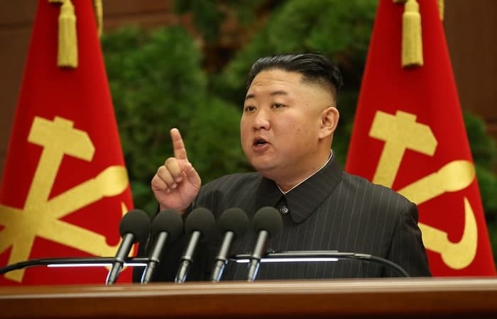 Kim Chen In harbiylarni aholini dorilar bilan ta’minlashga jalb qilishni buyurdi