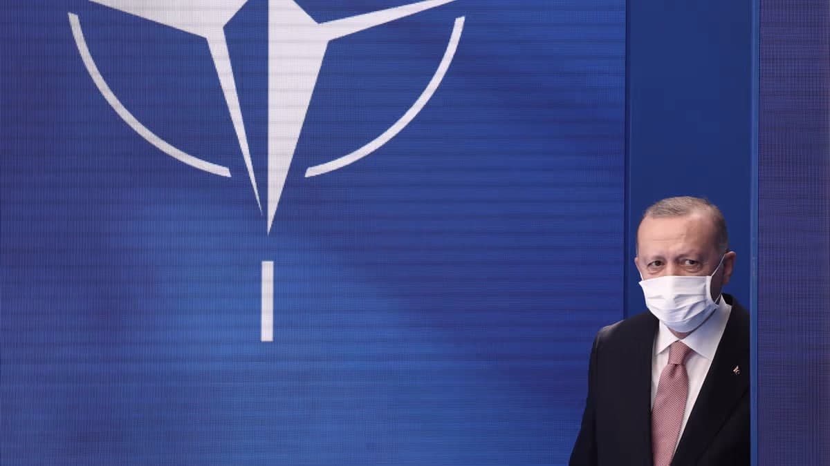 Turkiyaning Shvetsiya va Finlandiya NATOga kirishiga rozi bo‘lishi uchun shartlari ma’lum bo‘ldi