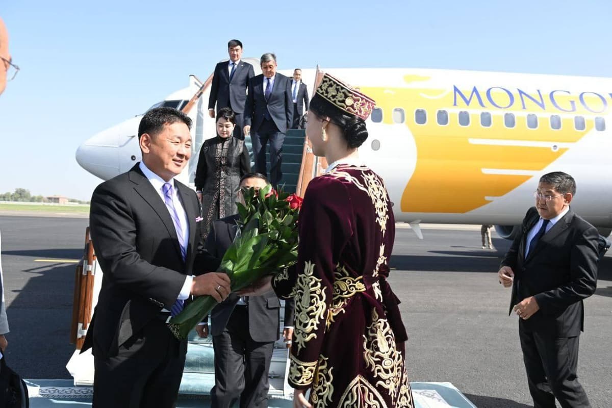 Президент Монголии прибыл в Самарканд. Сегодня также прибудут замгенсека ООН, лидеры Ирана, Китая и Кыргызстана