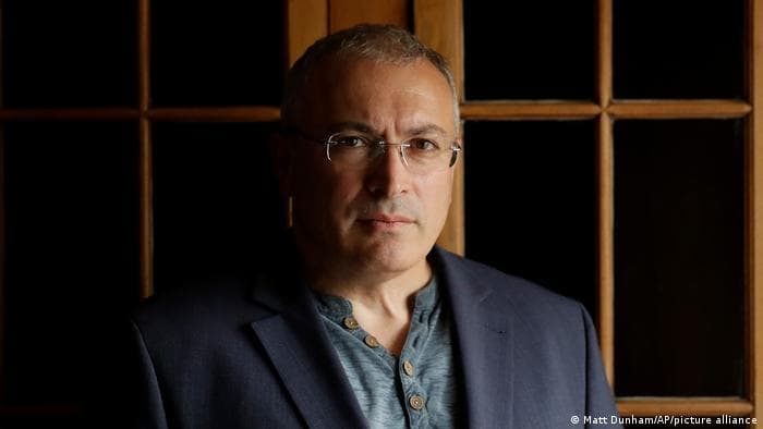 Xodorkovskiy g‘arbni Ukrainaga og‘ir qurollar yetkazib berishga chaqirdi